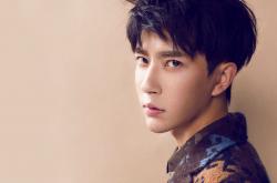 开云体育app-跨越时空的对决，山西队铁壁戈贝尔领衔逆转湖人！