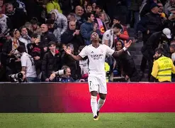 马赛翻盘那不勒斯，维尼修斯统治全场的简单介绍