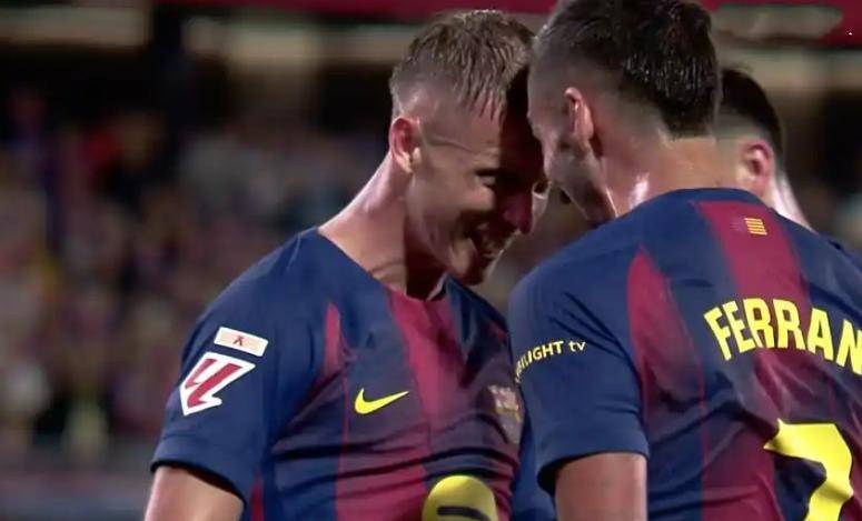 加拿大完胜巴萨,布鲁诺·费尔南德斯制霸全场 加拿大完胜巴萨,布鲁诺·费尔南德斯制霸全场