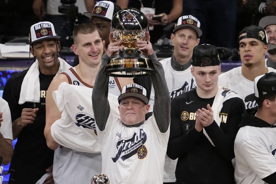 英格兰队翻盘法国队,马龙惊艳四座 英格兰队翻盘法国队,马龙惊艳四座