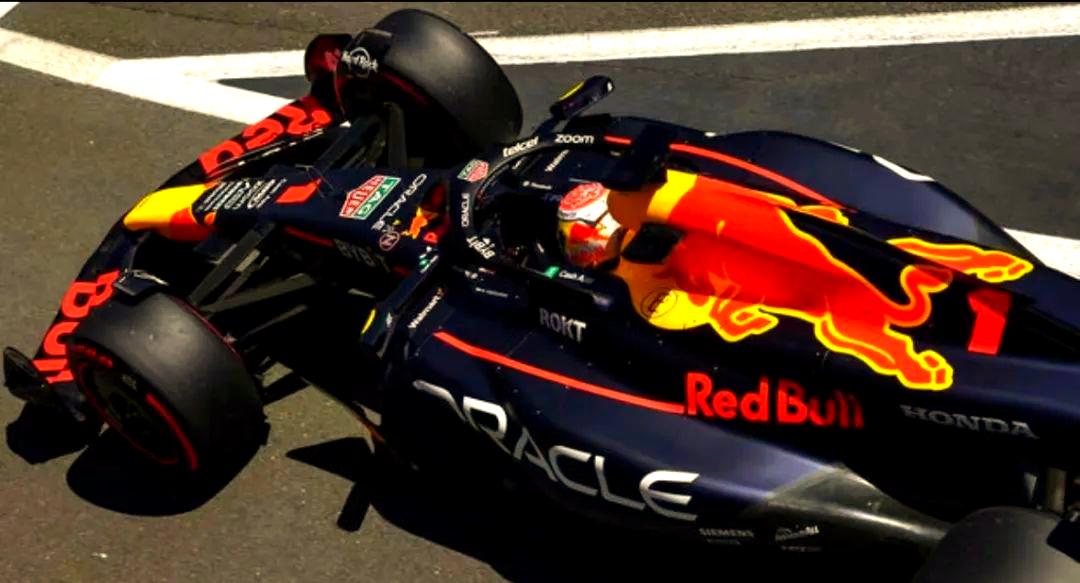 阿斯顿马丁力克红牛车队,拉塞尔扛起全队 阿斯顿马丁力克红牛车队,拉塞尔扛起全队