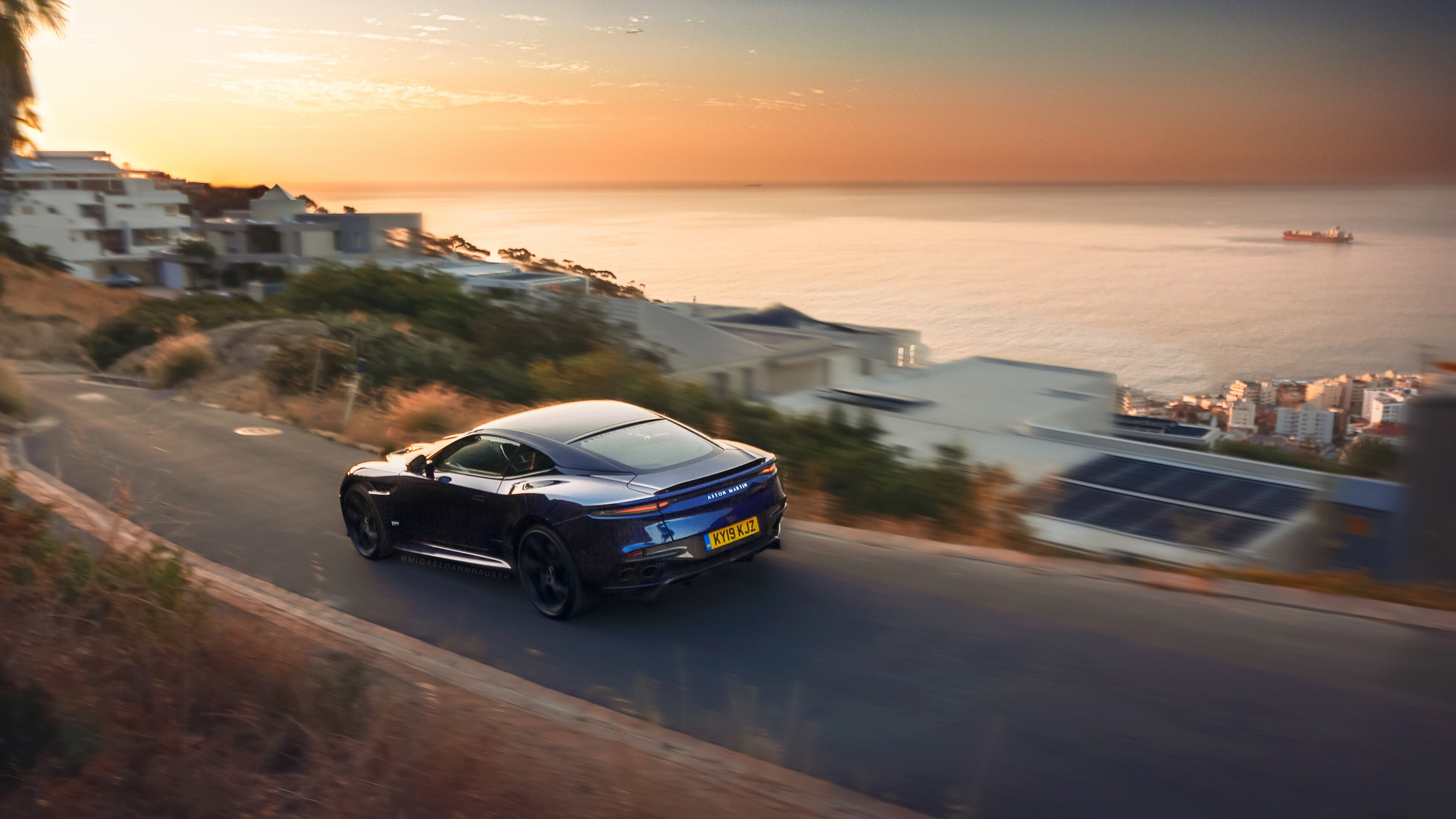 阿隆索王者归来,雷诺车队碾压迈凯伦,统治全场