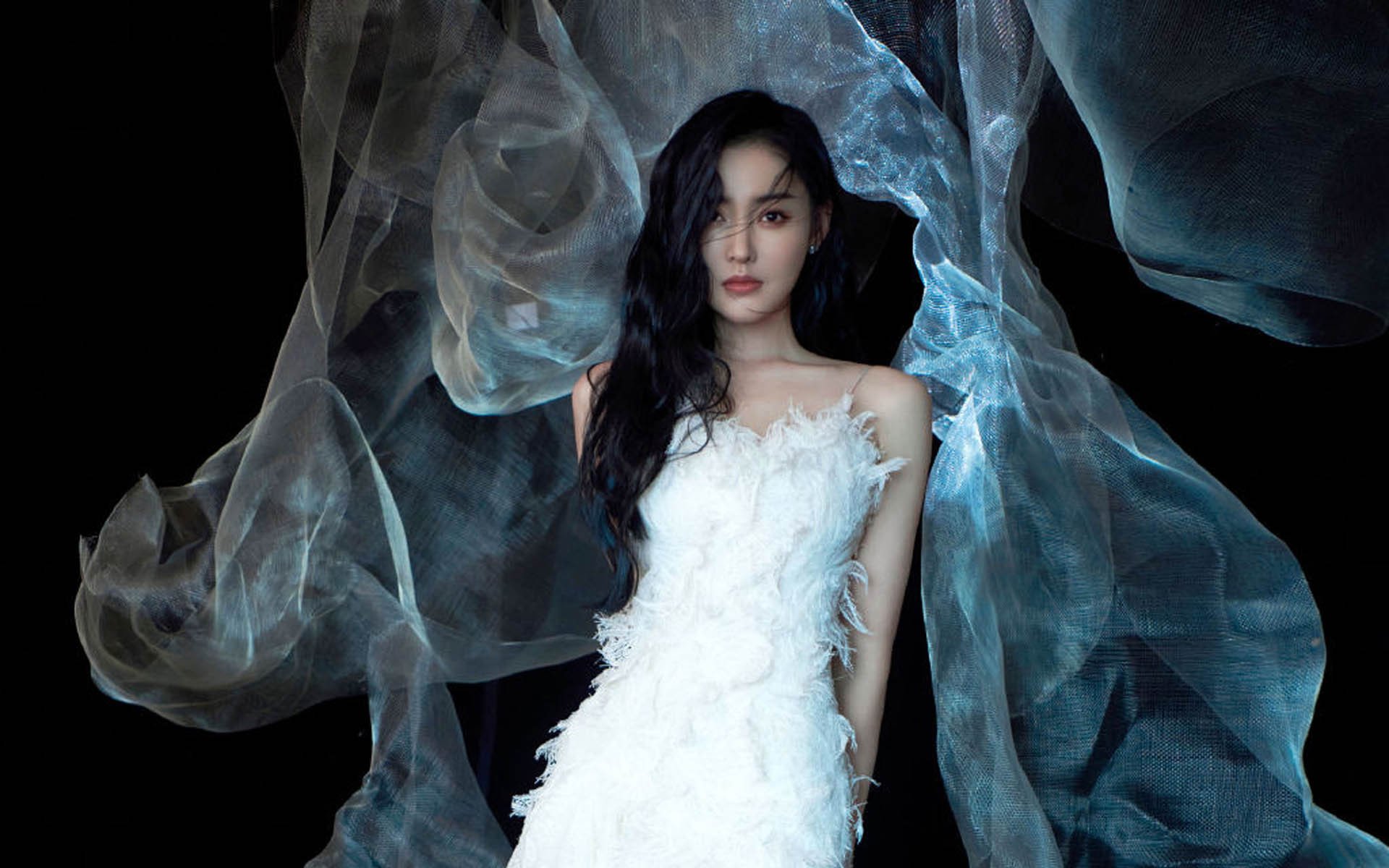 赛道拐点，当戈贝尔的欧洲步驶过F1街道赛之夜