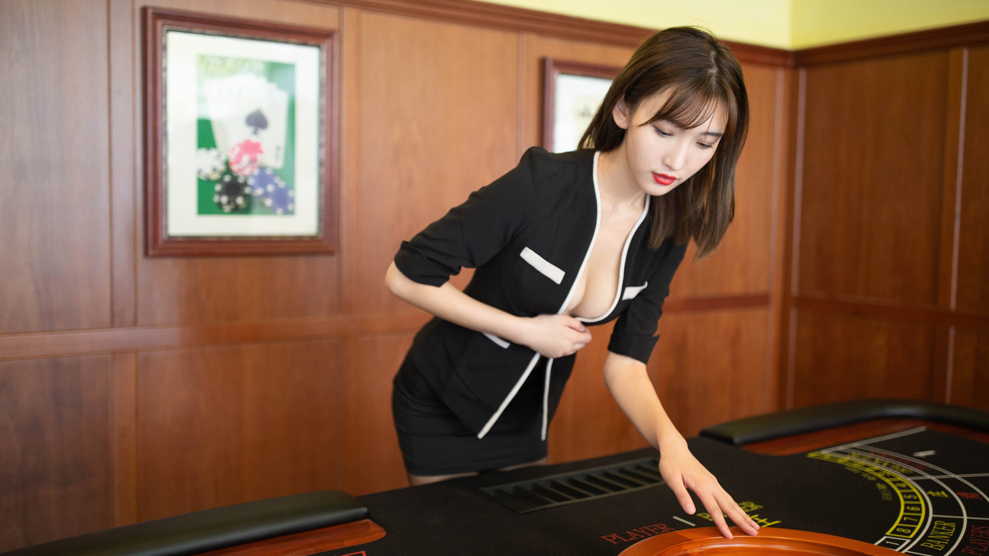 铁幕降临,雷霆窒息式防守,英格拉姆上演提前下班